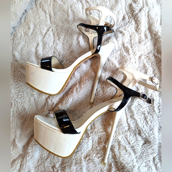 Stiletto Pleasers Pumps with Ankle & Toe Straps - Picture 4 of 7
